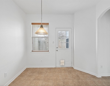 13223 Southpoint Lane - Photo Thumbnail 12