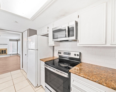 7716 Challie Lane - Photo Thumbnail 5