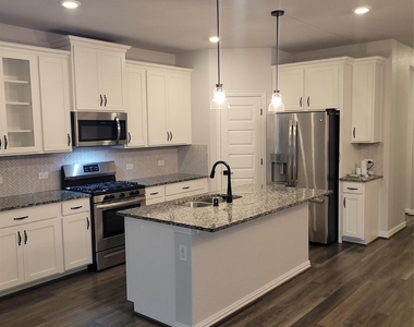 338 Honey Mesquite Path - Photo Thumbnail 2