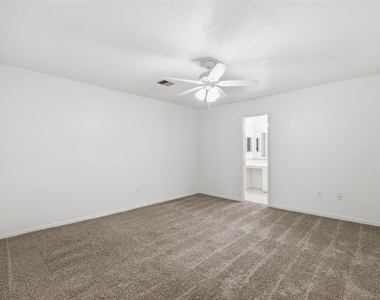 2115 Oak Shores Drive - Photo Thumbnail 21