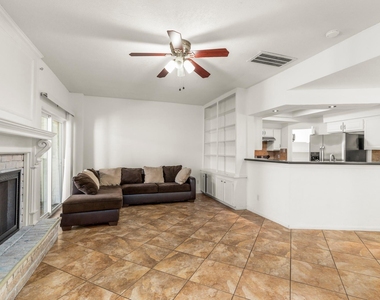 10788 Briar Forest Drive - Photo Thumbnail 5