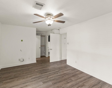 10788 Briar Forest Drive - Photo Thumbnail 10