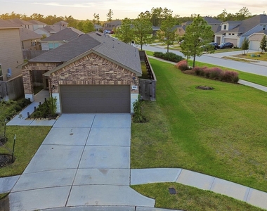 16306 Fontana Court - Photo Thumbnail 22