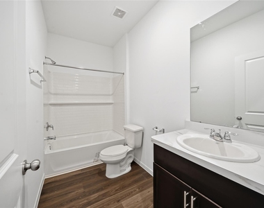 16306 Fontana Court - Photo Thumbnail 19