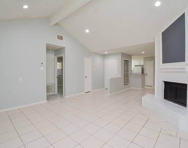 16518 Monte Carlo Lane - Photo Thumbnail 6