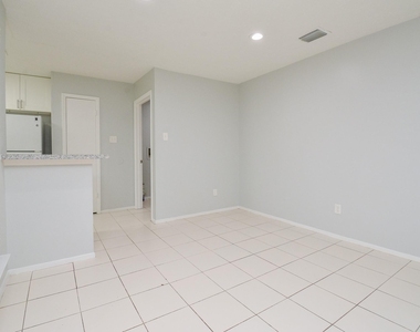 16518 Monte Carlo Lane - Photo Thumbnail 9