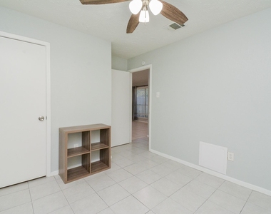 16518 Monte Carlo Lane - Photo Thumbnail 18