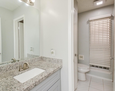 16518 Monte Carlo Lane - Photo Thumbnail 19