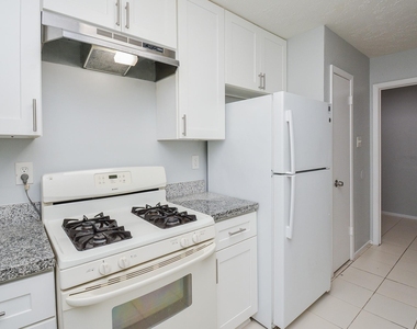 16518 Monte Carlo Lane - Photo Thumbnail 16