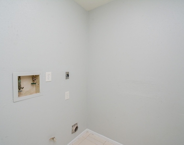 16518 Monte Carlo Lane - Photo Thumbnail 14