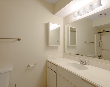 138 Summer Place - Photo Thumbnail 20