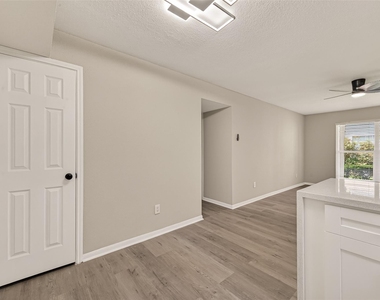 1860 White Oak Drive - Photo Thumbnail 9