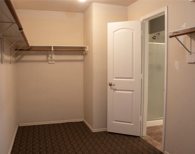 16130 Coleburn Drive - Photo Thumbnail 19