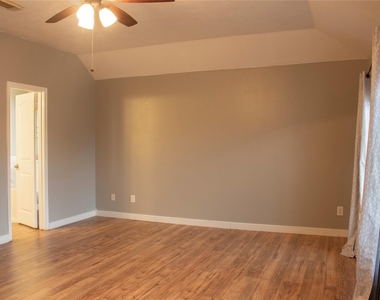 16130 Coleburn Drive - Photo Thumbnail 14