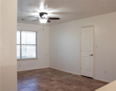16130 Coleburn Drive - Photo Thumbnail 12