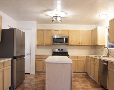 16130 Coleburn Drive - Photo Thumbnail 7