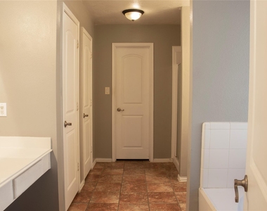 16130 Coleburn Drive - Photo Thumbnail 15