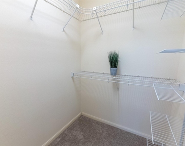 6607 Lake Woodlands Drive - Photo Thumbnail 25