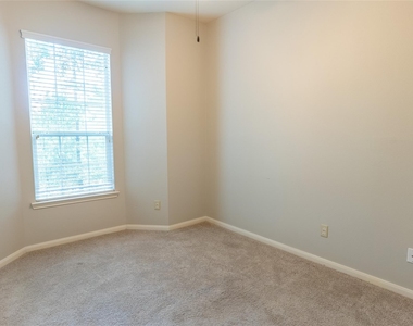 6607 Lake Woodlands Drive - Photo Thumbnail 27