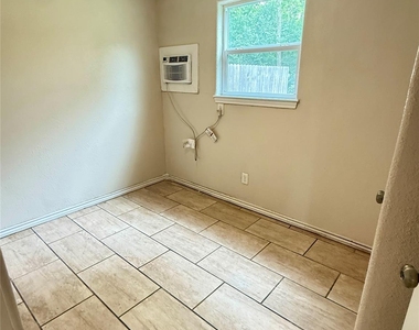 17433 Cr-945 - Photo Thumbnail 8