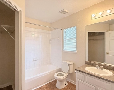 4626 Callery Creek Drive - Photo Thumbnail 8