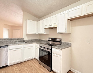 4626 Callery Creek Drive - Photo Thumbnail 5