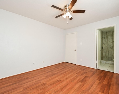 4206 Belle Park Drive - Photo Thumbnail 18