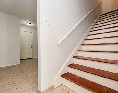 4206 Belle Park Drive - Photo Thumbnail 6