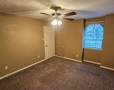 14734 Treborway Drive - Photo Thumbnail 20