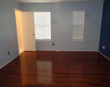 810 Oak West Drive - Photo Thumbnail 24
