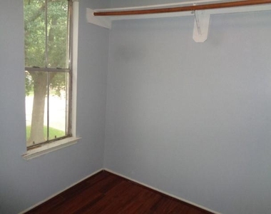 810 Oak West Drive - Photo Thumbnail 30