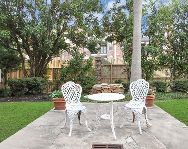 2333 Bering Drive - Photo Thumbnail 22