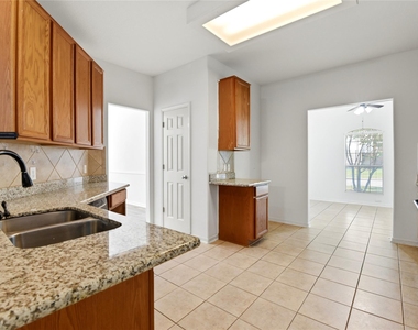18427 Grove Brook Lane - Photo Thumbnail 14