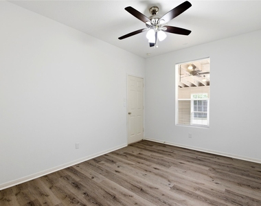 18427 Grove Brook Lane - Photo Thumbnail 40