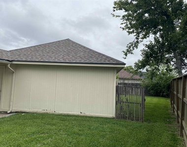 3207 Breckinridge Court - Photo Thumbnail 24