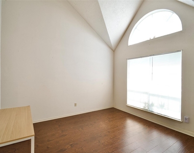 3222 Settlers Way Boulevard - Photo Thumbnail 4