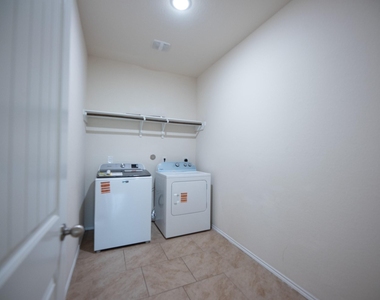 4306 Romiti Court - Photo Thumbnail 9