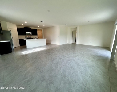 3400 Burrowing Owl Drive - Photo Thumbnail 7