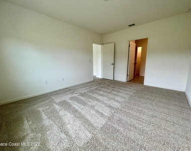 3400 Burrowing Owl Drive - Photo Thumbnail 10
