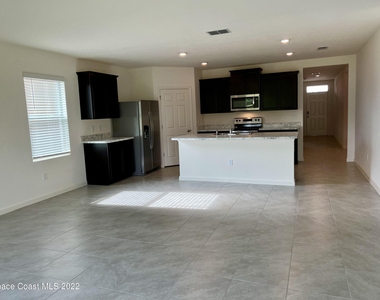 3400 Burrowing Owl Drive - Photo Thumbnail 6