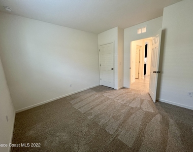 3400 Burrowing Owl Drive - Photo Thumbnail 17