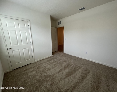 3400 Burrowing Owl Drive - Photo Thumbnail 16
