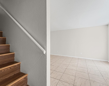 12206 Ormandy Street - Photo Thumbnail 10