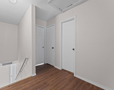 12206 Ormandy Street - Photo Thumbnail 11