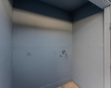 12206 Ormandy Street - Photo Thumbnail 27