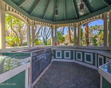 7667 N Wickham Road - Photo Thumbnail 17