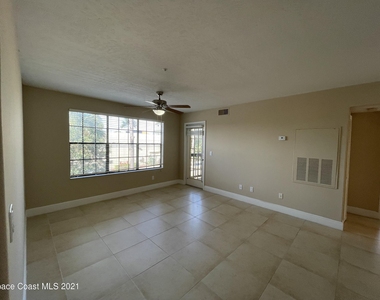 7667 N Wickham Road - Photo Thumbnail 10