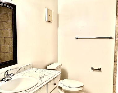 2100 Forest Knoll Drive Ne - Photo Thumbnail 14