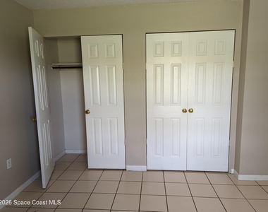 461 Ellington Avenue Se - Photo Thumbnail 6