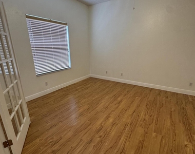 3315 Casi Drive - Photo Thumbnail 7